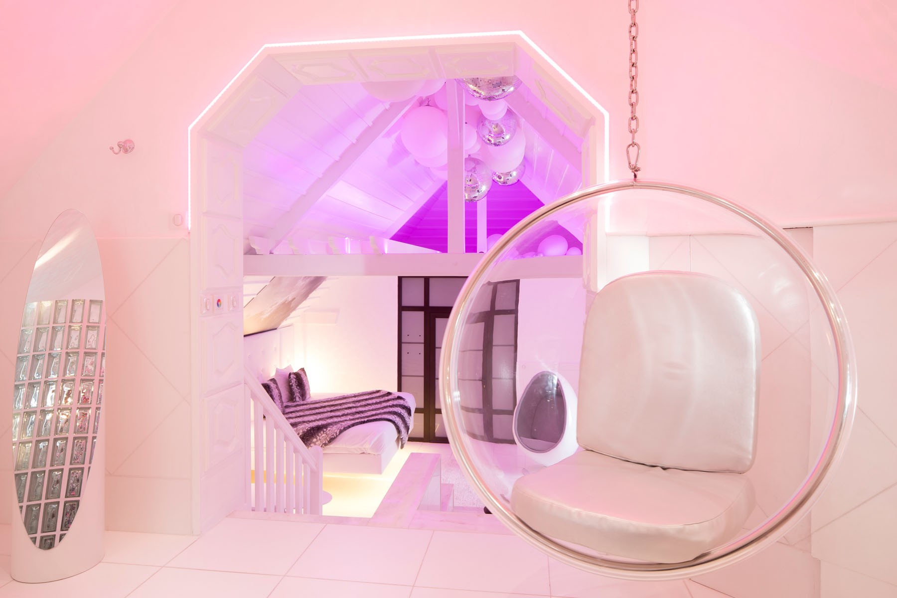 19/Chambres/Nuage et coton/Suite_Nuage_et_Coton_Hotel_Spa_Le_Lion_dOr_Pont_Leveque_HD_3.jpg